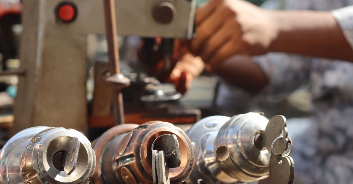 Full-Spectrum Locksmith Services We Bring to Your Doorstep — Mike Locksmiths